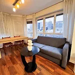 Paris View , Direct Access, 10 People Daire Courbevoie
