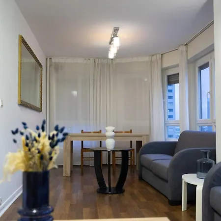 Paris View , Direct Access, 10 People * Курбевуа